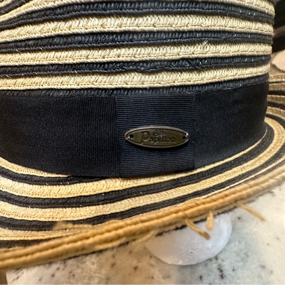NWOT Woven Fedora Hat Striped by Papillion
Beige &Black - Picture 8 of 14